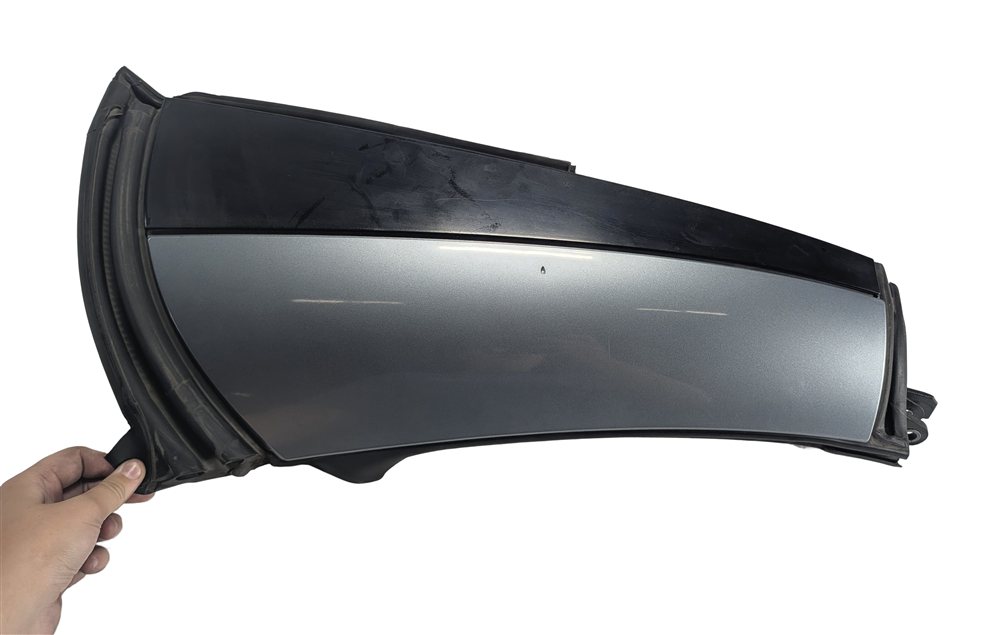 Thumbnail 6: 2013 MERCEDES SLK 250 (R172) RIGHT PASSENGER C PILLAR MOLDING TRIM (Silver)
