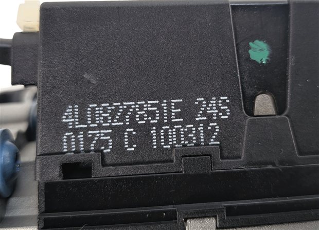 Thumbnail 6: 2011 AUDI Q7 (4L) REAR LEFT (DRIVER SIDE) TRUNK LIFTGATE OPEN CLOSE ASSIST MOTOR