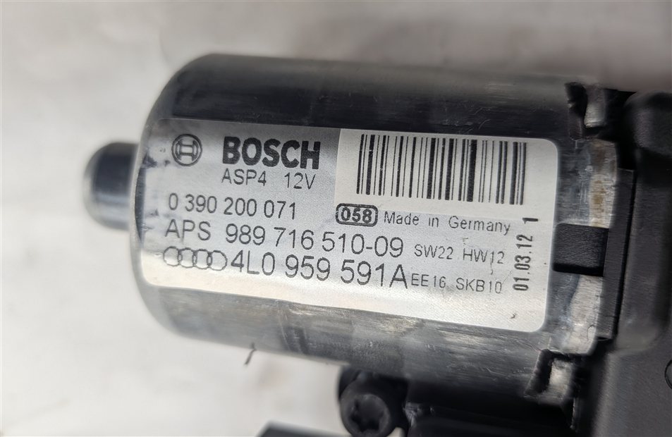 Thumbnail 4: 2007-2014 AUDI Q7 (4L) PANORAMIC SUNROOF MOTOR SUN ROOF MOTOR SUNSHADE MOTOR