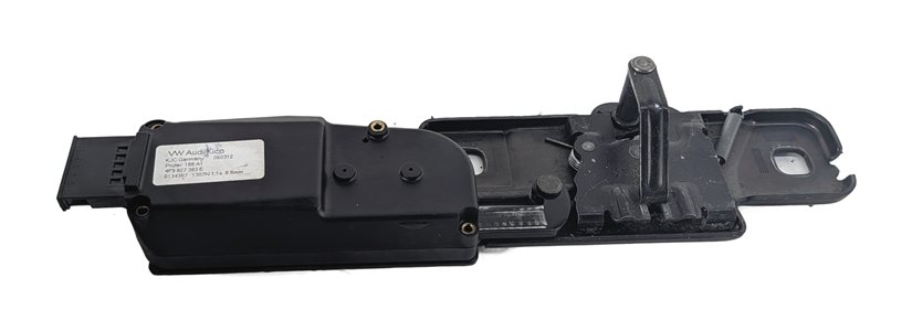 Thumbnail 2: 2012 AUDI Q7 (4L) REAR LIFTGATE HATCH LATCH STRIKER PLATE w/ACTUATOR