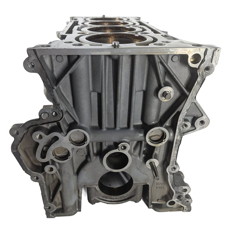 Thumbnail 4: 2014 MERCEDES CLA250 C117 2.0L M270 TURBO ENGINE CYLINDER BLOCK