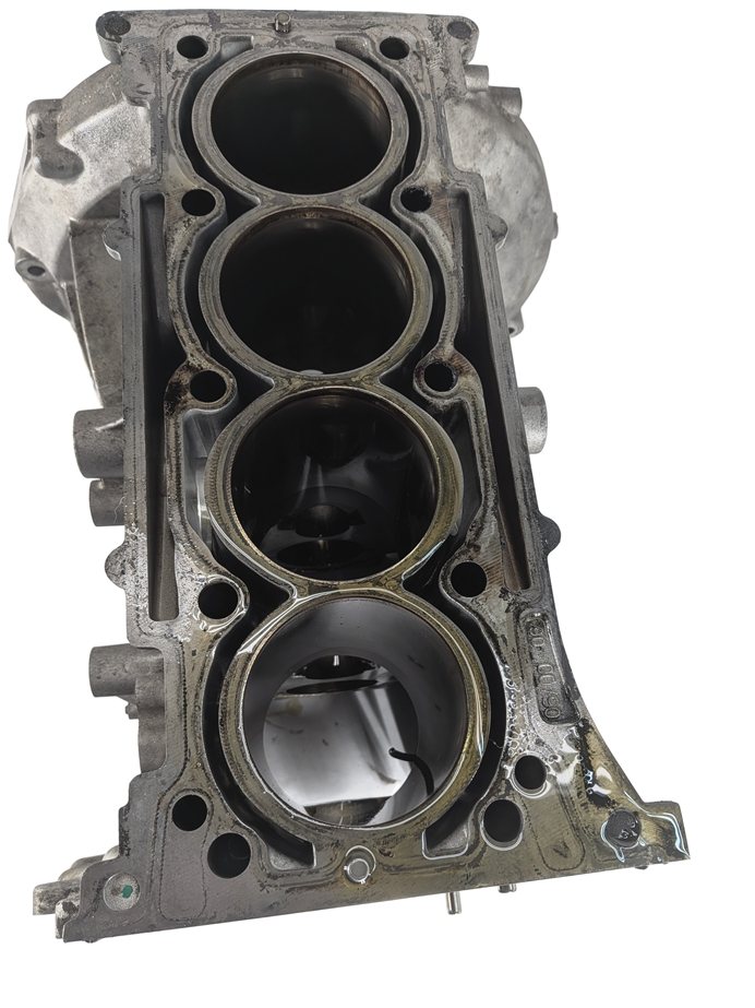 Thumbnail 7: 2014 MERCEDES CLA250 C117 2.0L M270 TURBO ENGINE CYLINDER BLOCK