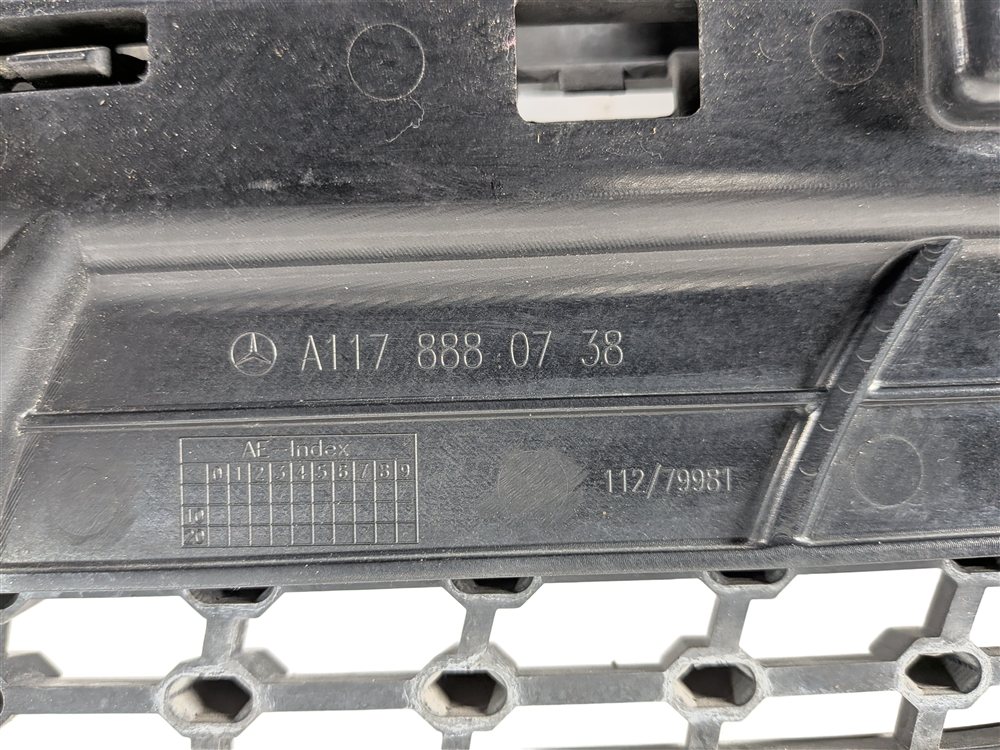 Thumbnail 9: 2014-2016 MERCEDES CLA250 C117 FRONT PRIMARY MAIN UPPER LOGO GRILLE w/ SPORT PKG