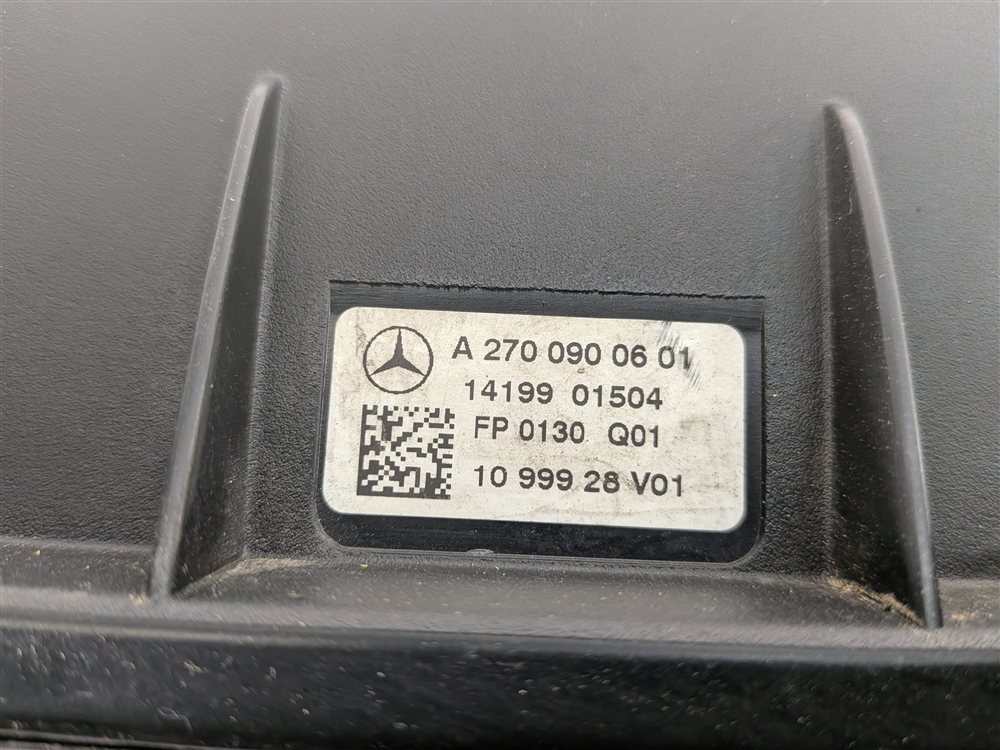 Thumbnail 5: 2013-2020 MERCEDES B250 CLA250 GLA250 (C117 W156 W246) AIR INTAKE FILTER BOX