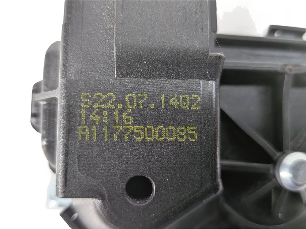 Thumbnail 5: 2014 MERCEDES CLA250 (W117) REAR TRUNK LID DECK LOCK LATCH ACTUATOR ASSEMBLY