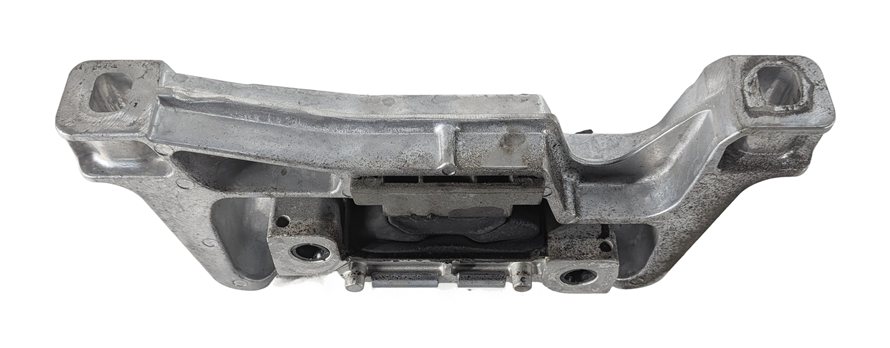 Thumbnail 3: 2014 MERCEDES CLA250 (W117) 2.0L (M270) ENGINE RIGHT MOTOR MOUNT BRACKET
