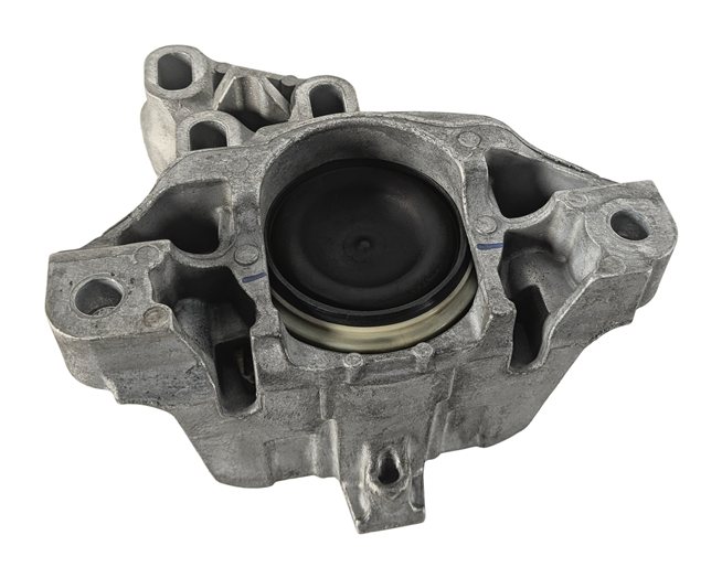 Thumbnail 5: 2014 MERCEDES CLA250 (W117) 2.0L (M270) ENGINE LEFT TRANSMISSION MOUNT BRACKET