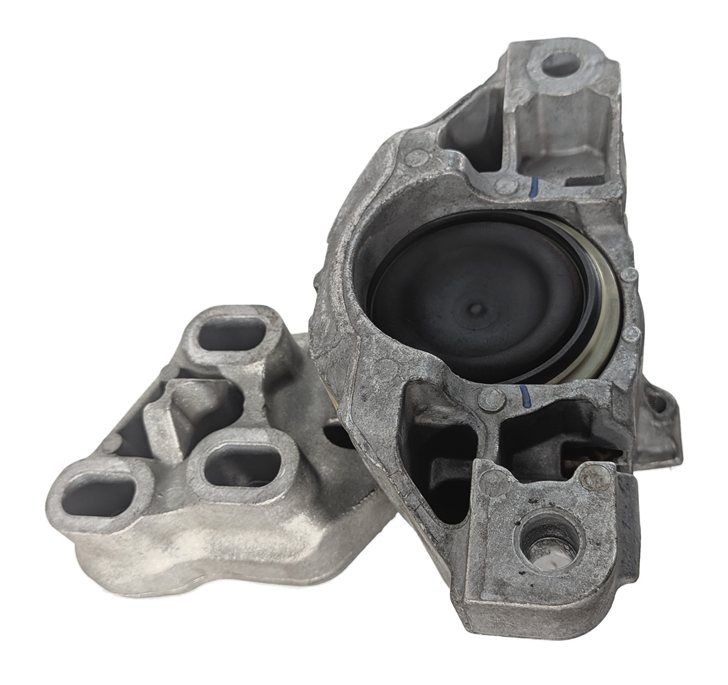 Thumbnail 6: 2014 MERCEDES CLA250 (W117) 2.0L (M270) ENGINE LEFT TRANSMISSION MOUNT BRACKET