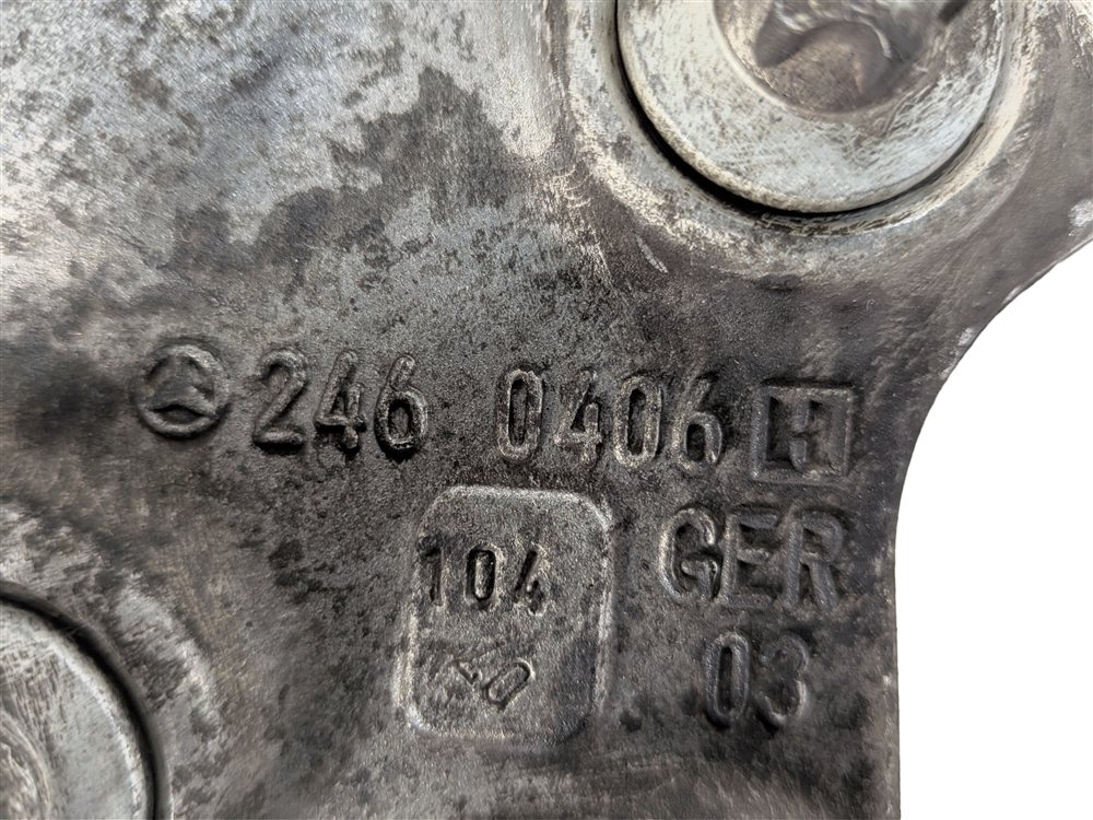 Thumbnail 6: 13-20 MERCEDES B CLA GLA CLASS (W242 W246 C117 X156) REAR RIGHT SPINDLE KNUCKLE