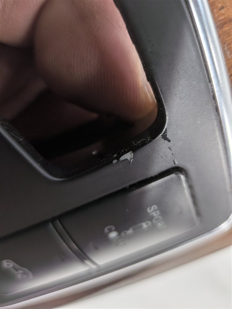 Thumbnail 8: 2013 MERCEDES CLS550 W218 CENTER CONSOLE RIDE HEIGHT SWITCH TRIM BEZEL (Walnut)