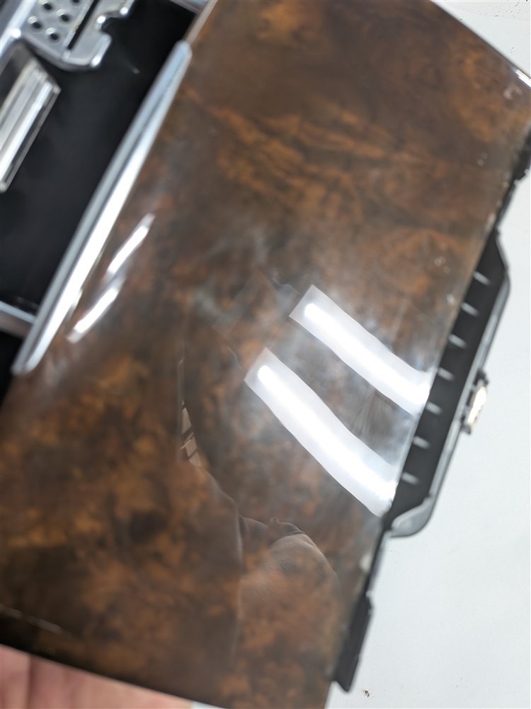 Thumbnail 11: 2013 MERCEDES CLS550 (W218) CENTER CONSOLE ASHTRAY COMPARTMENT TRIM (Walnut)