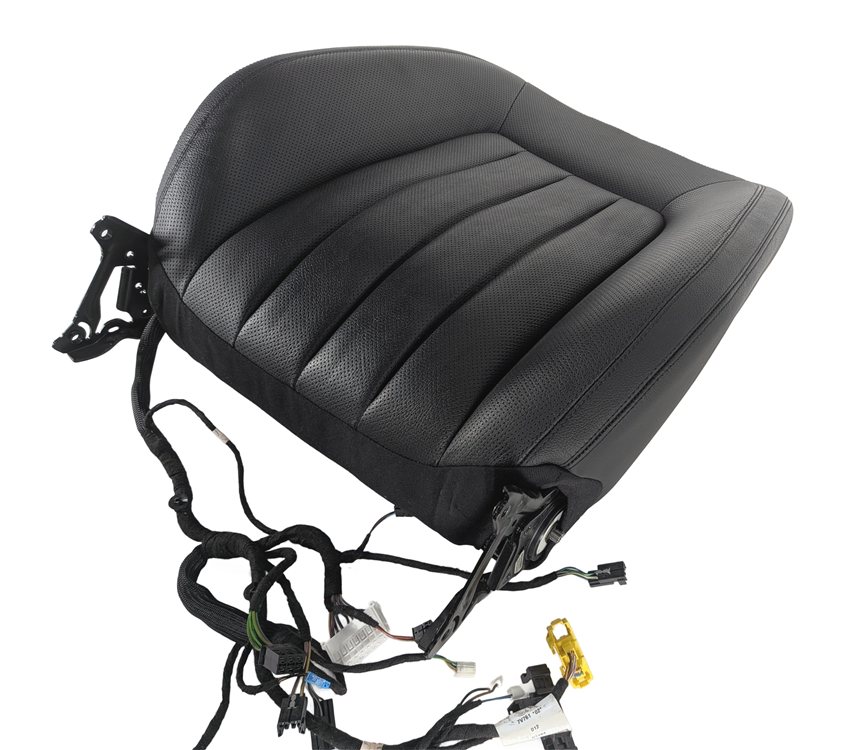 Thumbnail 6: 2013 MERCEDES CLS550 (W218) FRONT RIGHT PASSENGER SEAT BACK CUSHION (Black)
