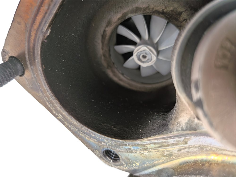 Thumbnail 9: 11-20 MERCEDES E GL ML S SL CLS C216 W212 W166 W222 X166 4.6L LEFT TURBOCHARGER