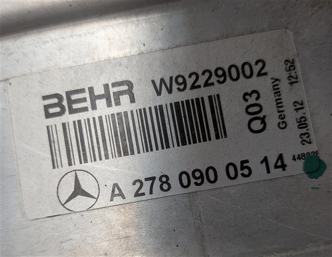 Thumbnail 10: 11-20 MERCEDES E GL ML S W212 W166 W221 X166 4.6L INTAKE MANIFOLD w/ INTERCOOLER