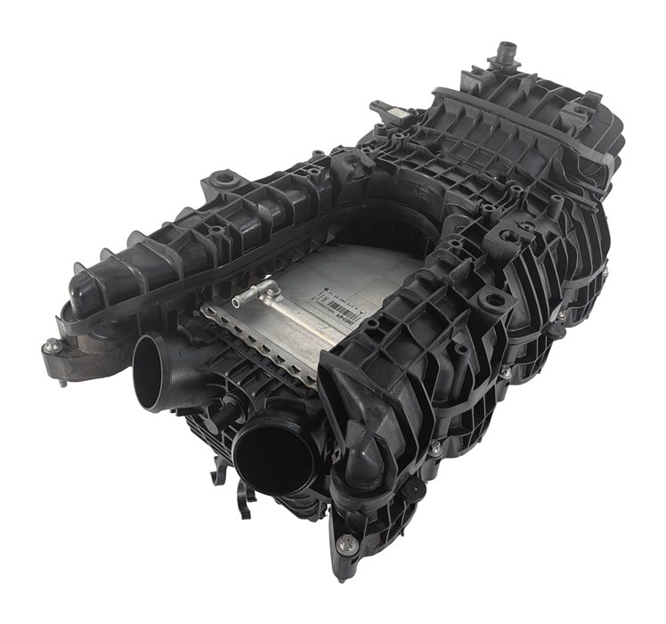 Thumbnail 2: 11-20 MERCEDES E GL ML S W212 W166 W221 X166 4.6L INTAKE MANIFOLD w/ INTERCOOLER