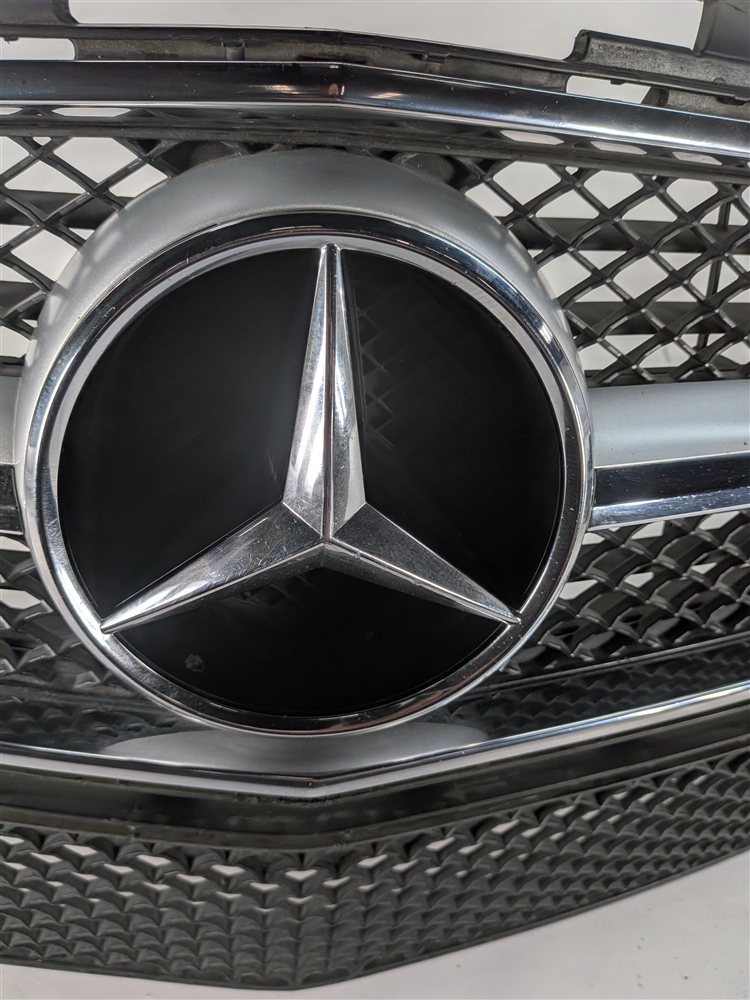 Thumbnail 12: 2012-2014 MERCEDES CLS550 (W218) FRONT UPPER RADIATOR GRILLE W/O ADAPTIVE CRUISE