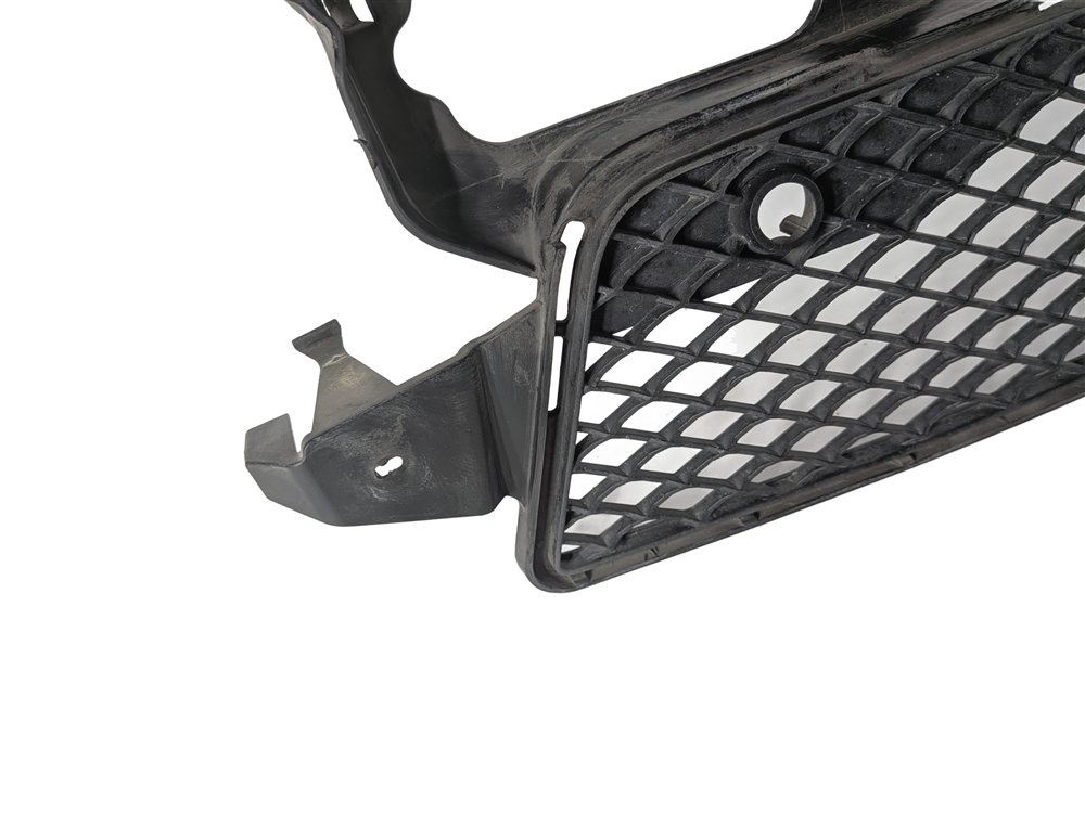 Thumbnail 15: 2012-2014 MERCEDES CLS550 (W218) FRONT UPPER RADIATOR GRILLE W/O ADAPTIVE CRUISE
