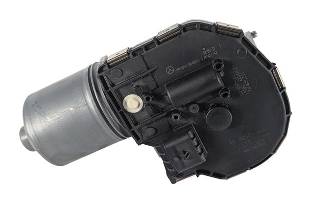 2010-2017 MERCEDES BENZ E CLS CLASS (C218 W212) FRONT WINDSHIELD WIPER MOTOR