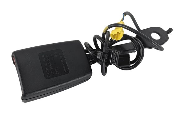 Thumbnail 3: 12-18 MERCEDES CLS400 CLS550 W218 FRONT RIGHT PASSENGER SEATBELT BUCKLE (Black)