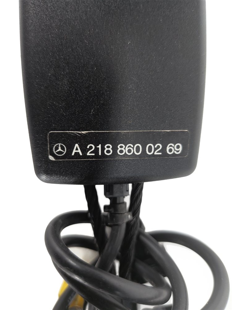 Thumbnail 4: 12-18 MERCEDES CLS400 CLS550 W218 FRONT RIGHT PASSENGER SEATBELT BUCKLE (Black)