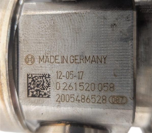 Thumbnail 6: 11-20 MERCEDES E S SL GL (W205 W166 W212 X166 X253) V8 LEFT MECHANICAL FUEL PUMP