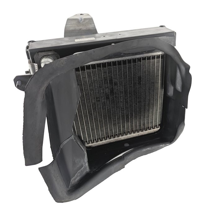 Thumbnail 2: 2012-2017 MERCEDES CLS550 (W218) WHEEL ARCH AUXILIARY RADIATOR COOLER w/AIR DUCT