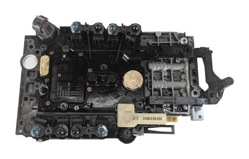 Thumbnail 2: 12-13 MERCEDES CLS550 S550 (W218 W221) 4.6L AUTOMATIC TRANSMISSION VALVE BODY