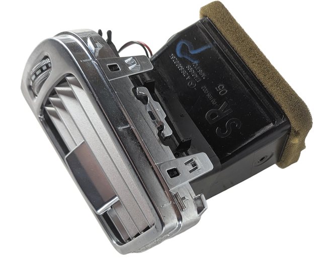 Thumbnail 4: 2013 MERCEDES CLS550 (W218) FRONT RIGHT PASSENGER DASH HEAT AIR AC VENT (Black)