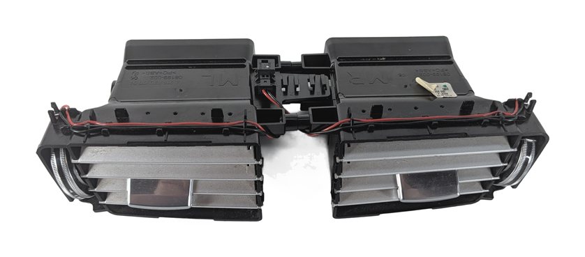 2013 MERCEDES CLS550 (W218) FRONT CENTER DASH HEAT AIR AC VENT (Black)