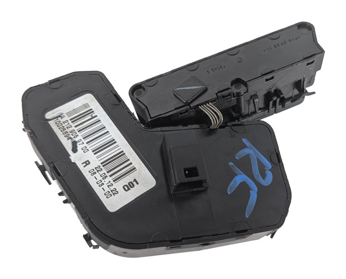 Thumbnail 3: 2013 MERCEDES CLS550 (W218) FRONT RIGHT PASSENGER MEMORY SEAT ADJUST SWITCH