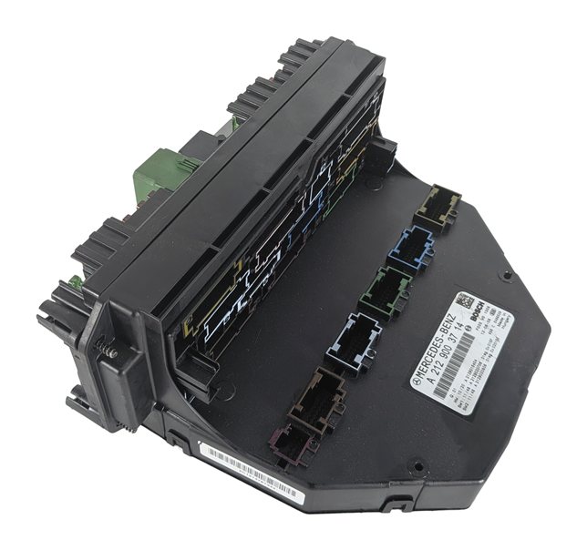 Thumbnail 4: 2013 MERCEDES CLS550 (W218) 4.6L FRONT SIGNAL ACQUISITION SAM CONTROL MODULE