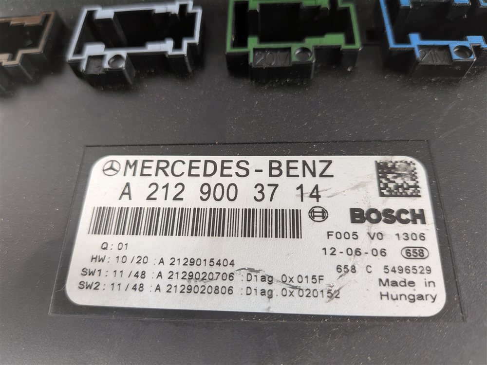 Thumbnail 6: 2013 MERCEDES CLS550 (W218) 4.6L FRONT SIGNAL ACQUISITION SAM CONTROL MODULE