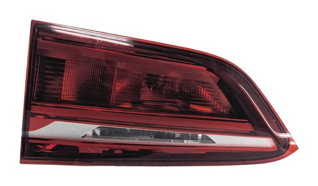 Thumbnail 3: 2016-2021 BMW X1 (F48) REAR RIGHT PASSENGER INNER TRUNK TAILLIGHT LIGHT LAMP