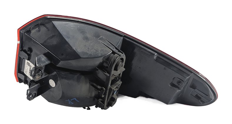 Thumbnail 5: 2016-2021 BMW X1 (F48) REAR LEFT DRIVER OUTER TAILLIGHT BRAKE LIGHT LAMP