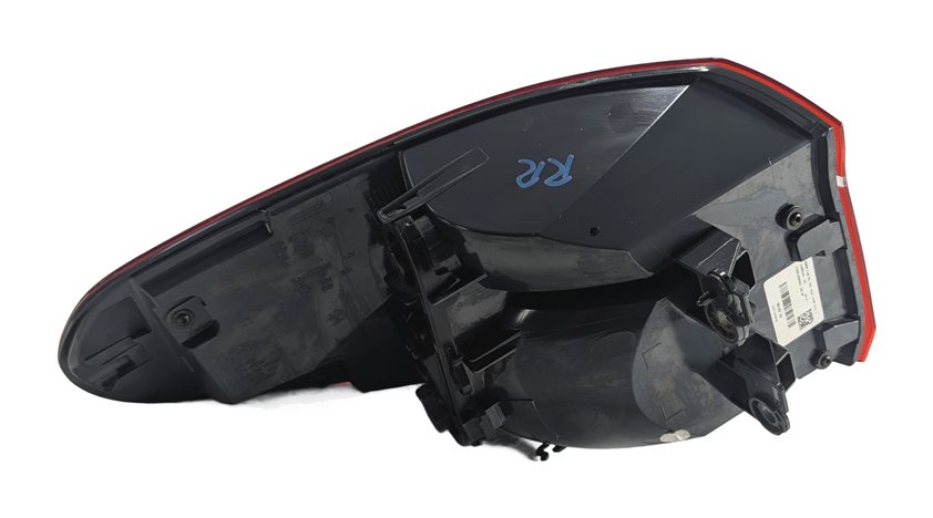 Thumbnail 5: 2016-2021 BMW X1 (F48) REAR RIGHT PASSENGER OUTER TAILLIGHT BRAKE LIGHT LAMP