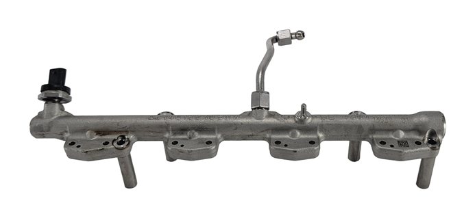 Thumbnail 4: 2019 BMW X1 (F48) 2.0L (B46) ENGINE HIGH PRESSURE FUEL INJECTION RAIL