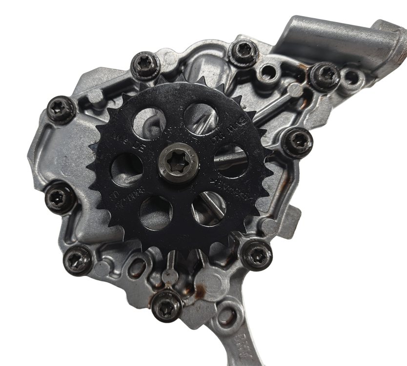 Thumbnail 7: 2019 BMW X1 (F48) 2.0L (B46) ENGINE OIL PUMP