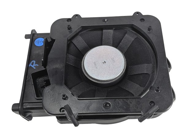 Thumbnail 7: 2019 BMW X1 (F48) UNDER SEAT SUBWOOFER BASS AUDIO SPEAKER SET/2
