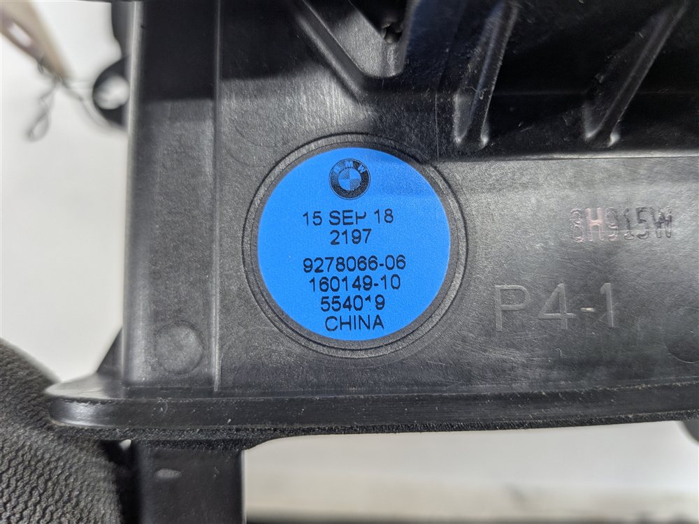 Thumbnail 9: 2019 BMW X1 (F48) UNDER SEAT SUBWOOFER BASS AUDIO SPEAKER SET/2