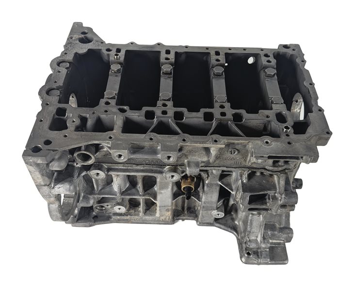 Thumbnail 2: 12-18 228i 328i 428i 528i X1 X3 X5 Z4 2.0L N20 N26 TURBO ENGINE CYLINDER BLOCK