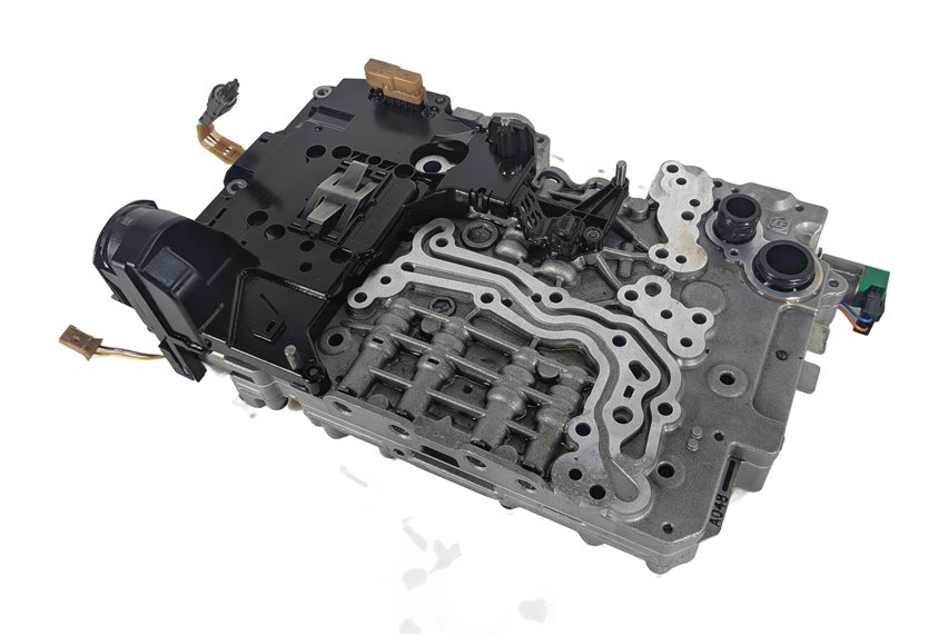 Thumbnail 4: 14-16 BMW 2 3 4 5 (F22 F30 F32 F10) 2.0L RWD 8HP-45 AUTO TRANSMISSION VALVE BODY