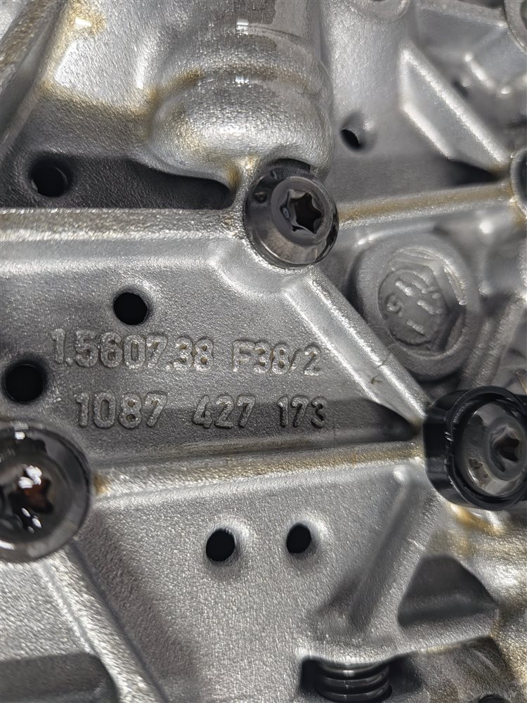 Thumbnail 9: 14-16 BMW 2 3 4 5 (F22 F30 F32 F10) 2.0L RWD 8HP-45 AUTO TRANSMISSION VALVE BODY