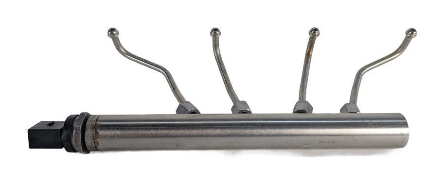 Thumbnail 2: 2015 BMW 428I (F32) 2.0L (N20) ENGINE FUEL RAIL w/LINES PRESSURE SENSOR
