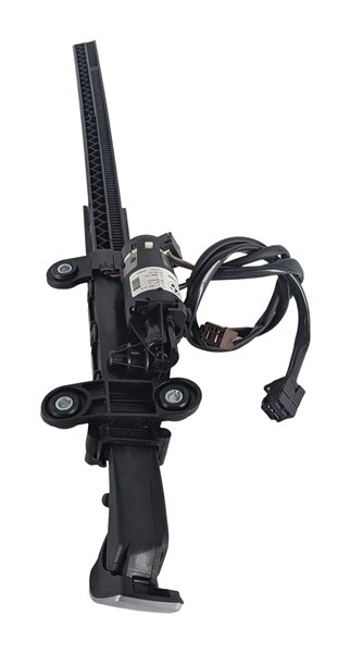 Thumbnail 3: 2015 BMW 428I (F32) FRONT LEFT DRIVER SEAT SEATBELT HANDOVER EXTENDER (Black)
