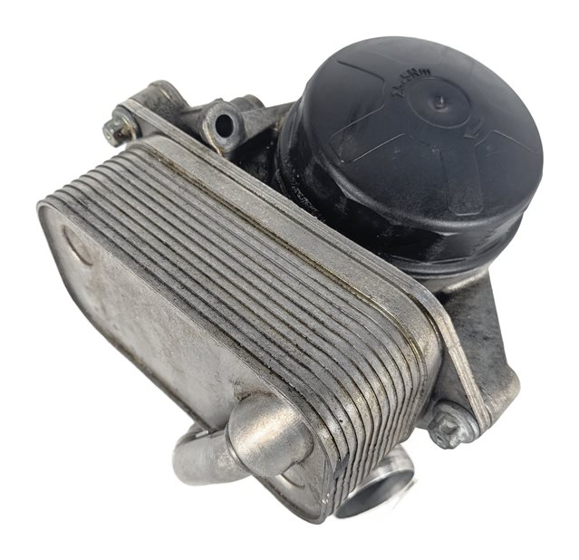Thumbnail 5: 2015 BMW 428I (F32) 2.0L (N20) ENGINE OIL FILTER HOUSING w/OIL COOLER