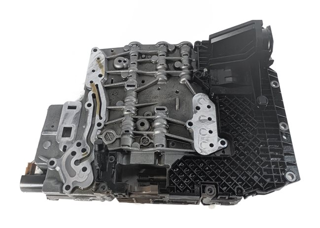 Thumbnail 2: 2008-2010 BMW 535i (E60) 3.0L AUTOMATIC TRANSMISSION VALVE BODY MECHATRONICS RWD