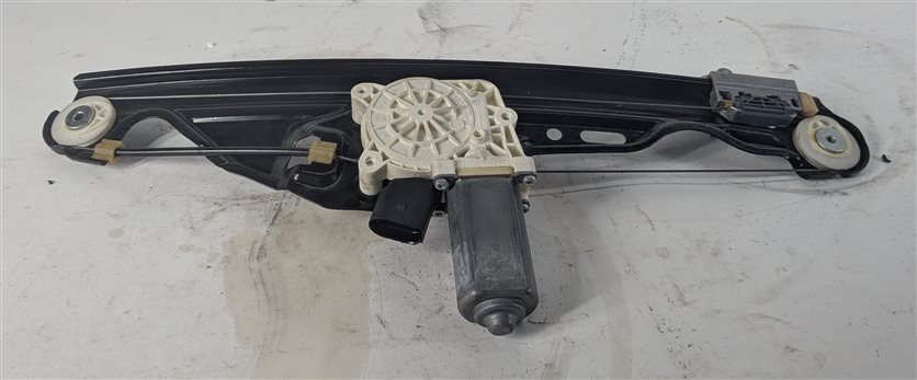 04-10 BMW 525i 528i 530i 535i 545i M5 (E60) LEFT REAR WINDOW REGULATOR w/ MOTOR
