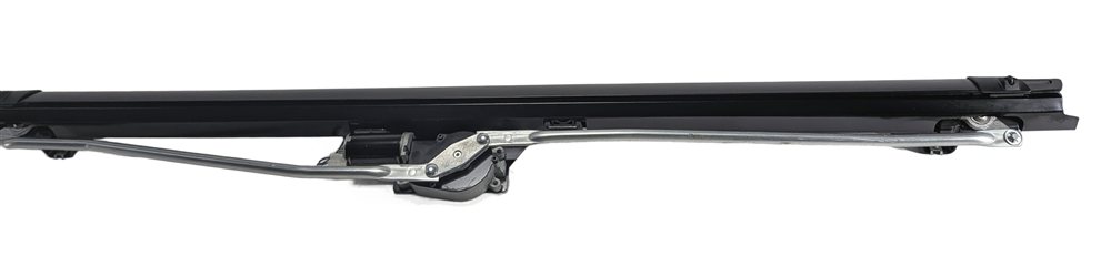 Thumbnail 2: 09-15 BMW 740i 750i 760i (F01) REAR BACK WINDOW ELECTRIC POWER SUN SHADE (BLACK)