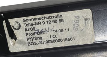 Thumbnail 6: 09-15 BMW 740i 750i 760i (F01) REAR BACK WINDOW ELECTRIC POWER SUN SHADE (BLACK)