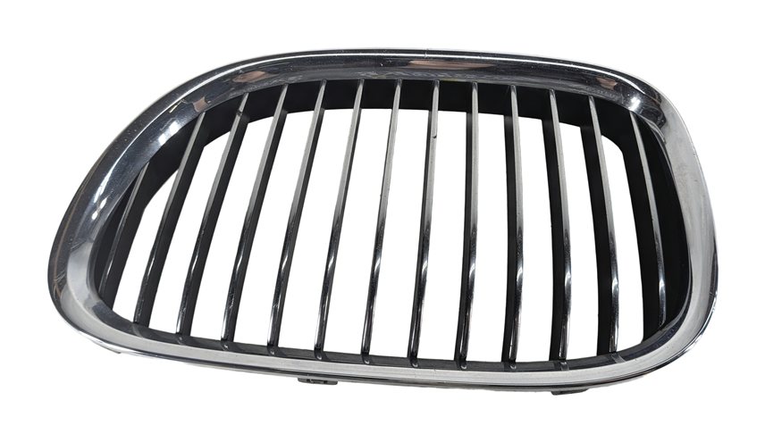Thumbnail 4: 2009-2012 BMW 740i 750i 760i B7 (F01) FRONT LEFT & RIGHT UPPER HOOD GRILLE SET/2